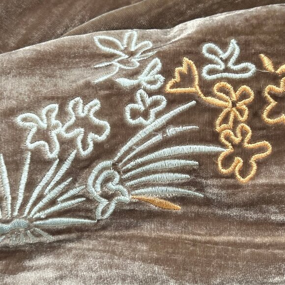 Vintage Tan Velvet Blazer with Floral Details - Picture 7 of 9